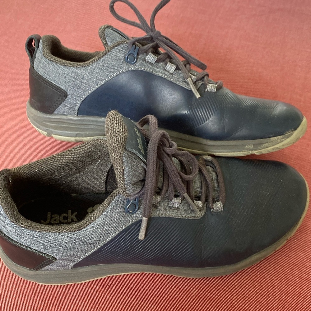 Jack Wolfskin Ladies 7.5 sport shoes